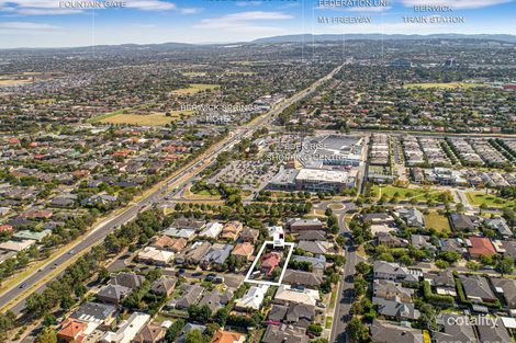 Property photo of 5 Rosemary Court Berwick VIC 3806