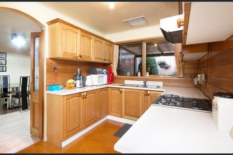 Property photo of 5 Highland Crescent Mooroolbark VIC 3138