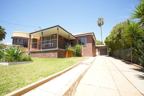 16 Hodson Ave, Turvey Park, NSW 2650
