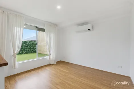 Property photo of 4 Shanklin Way Butler WA 6036