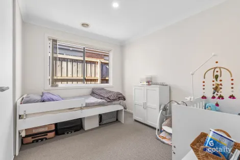 Property photo of 22 Central Avenue Pakenham VIC 3810