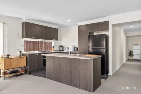 Property photo of 22 Central Avenue Pakenham VIC 3810