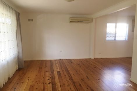 Property photo of 49 Robin Crescent Woy Woy NSW 2256