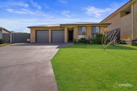 15 Pinnacle Cl, Bolwarra Heights, NSW 2320