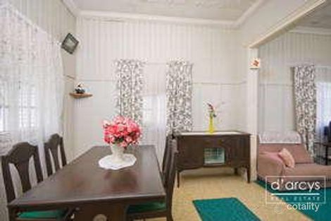 Property photo of 28 Fletcher Parade Bardon QLD 4065