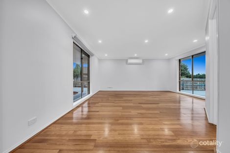 Property photo of 5 Chapman Street Carrum Downs VIC 3201