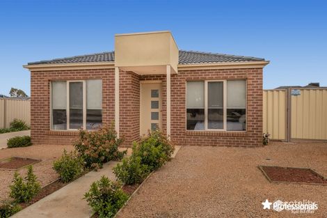 Property photo of 1/19 Fishburn Grove Harkness VIC 3337
