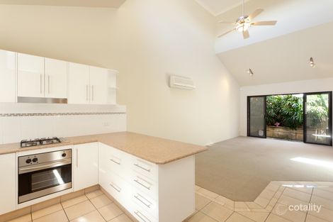 Property photo of 2/10 Broad Street Labrador QLD 4215