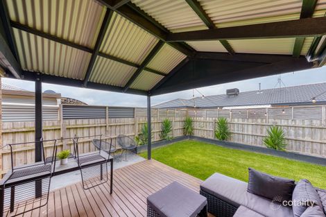 Property photo of 39 Currawong Crescent Pakenham VIC 3810