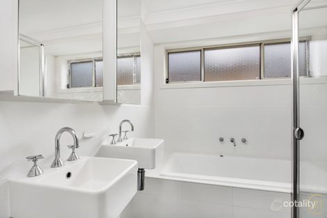Property photo of 9 Ingram Close Kariong NSW 2250
