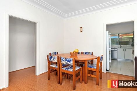 Property photo of 23 Omaroo Avenue Doonside NSW 2767