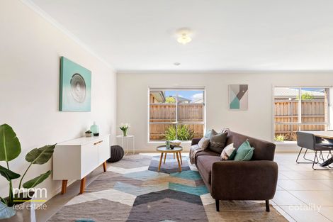 Property photo of 11 Fairwater Drive Point Cook VIC 3030