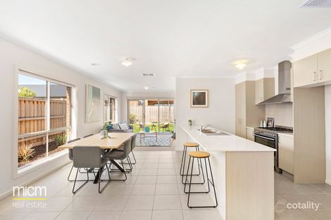 Property photo of 11 Fairwater Drive Point Cook VIC 3030