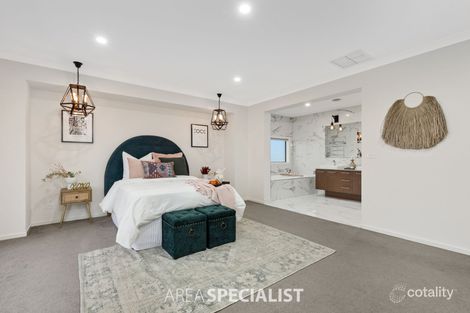 Property photo of 3 Marshflower Crescent Clyde North VIC 3978