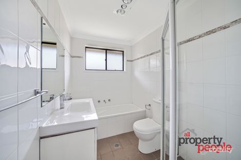 Property photo of 14 Fenton Crescent Minto NSW 2566