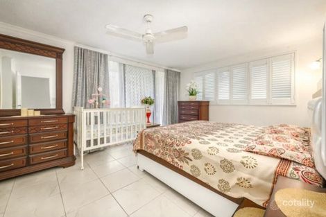 Property photo of 109/40 Surf Parade Broadbeach QLD 4218