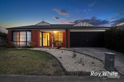 33 Miralie Way, Cranbourne West, VIC 3977