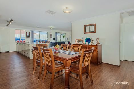 Property photo of 33 Oakfield Gardens Parmelia WA 6167