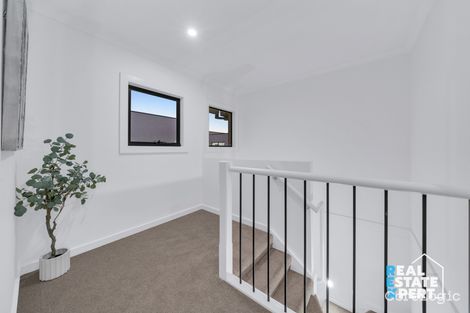 Property photo of 31 Bawar Place Hallam VIC 3803
