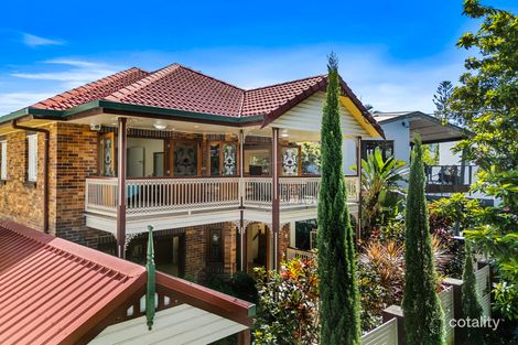 28 Montgomery Ave, Main Beach, QLD 4217