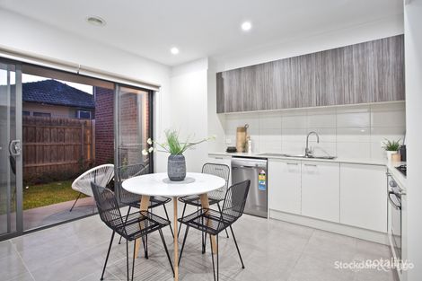Property photo of 2/78 Welwyn Parade Deer Park VIC 3023