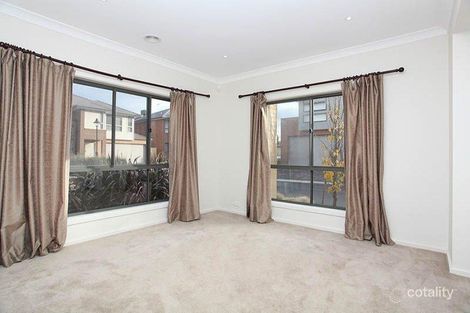 Property photo of 22 Eloura Circuit Taylors Hill VIC 3037