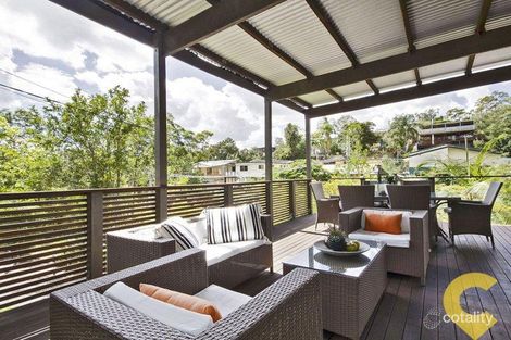 33 Yathong Ct, Arana Hills, QLD 4054