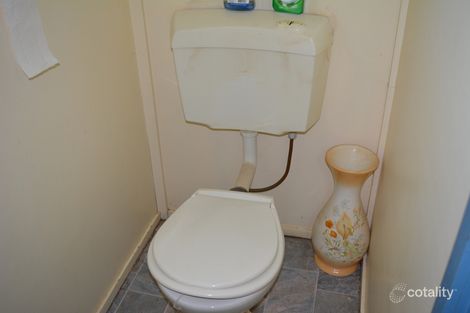 28 Arthur St, Tambo, QLD 4478