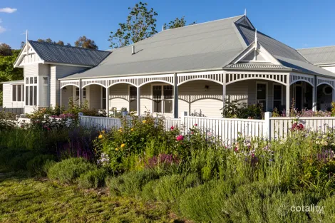 1 Carob Ct, Mansfield, VIC 3722