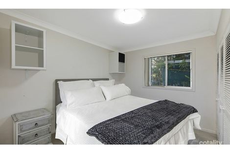 Property photo of 8 The Peninsula Killarney Vale NSW 2261