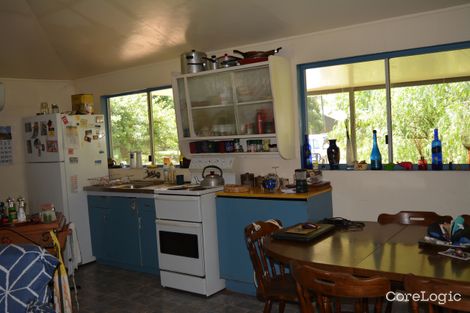 Property photo of 28 Arthur Street Tambo QLD 4478