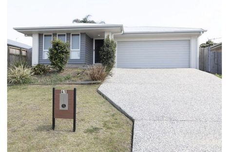 41 Wright Cres, Flinders View, QLD 4305