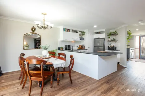 Property photo of 19/1 Santa Isobel Boulevard Pacific Pines QLD 4211