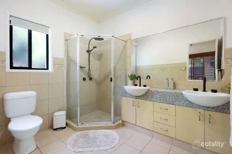 Property photo of 49 Lantau Crescent Varsity Lakes QLD 4227