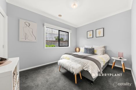 Property photo of 8 Gemstone Court Warragul VIC 3820
