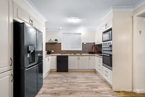 Property photo of 22 Woodgate Crescent Cranebrook NSW 2749