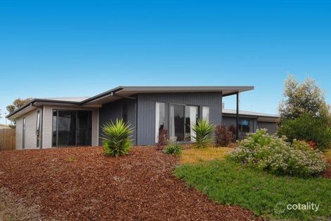 2 Deep Creek Ct, Torquay, VIC 3228