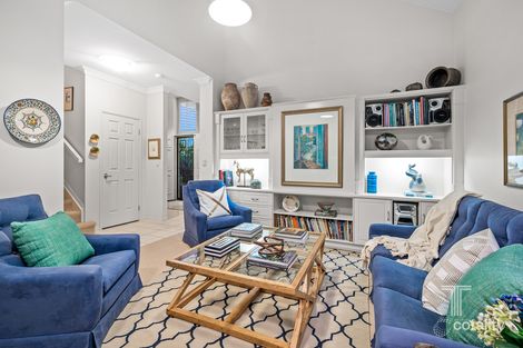 Property photo of 35 Flame Tree Crescent Carindale QLD 4152