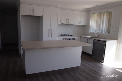 Property photo of 2/8 Clancy Place Parkes NSW 2870