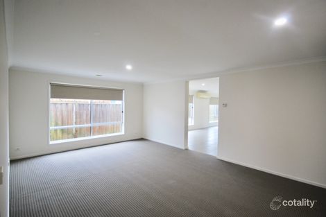 Property photo of 17 Locky Grove Lyndhurst VIC 3975