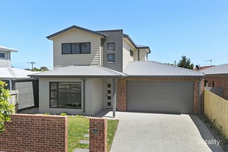 15b Martin St, East Geelong, VIC 3219