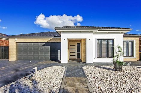 24 Ronald Rd, Truganina, VIC 3029