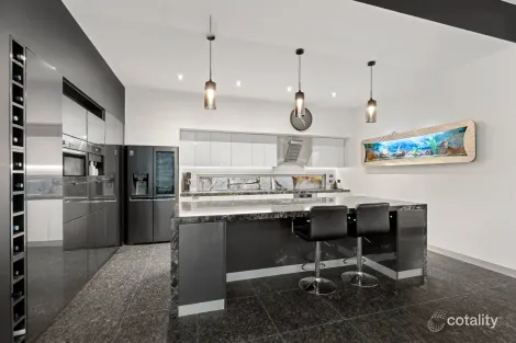 Property photo of 50 Karingal Drive Eltham VIC 3095