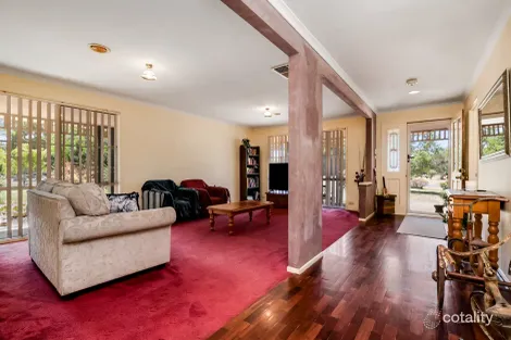 Property photo of 52 Casey Crescent Broadford VIC 3658