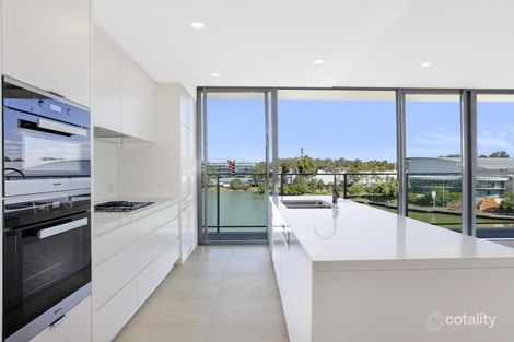 Property photo of 30/38 Solent Circuit Norwest NSW 2153