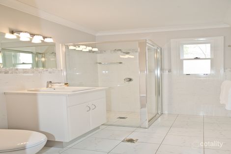 Property photo of 2/244 William Street Bathurst NSW 2795