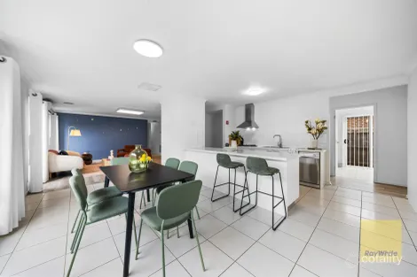 Property photo of 11 Mingay Close Truganina VIC 3029