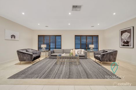 Property photo of 14 Brewster Way Taylors Hill VIC 3037