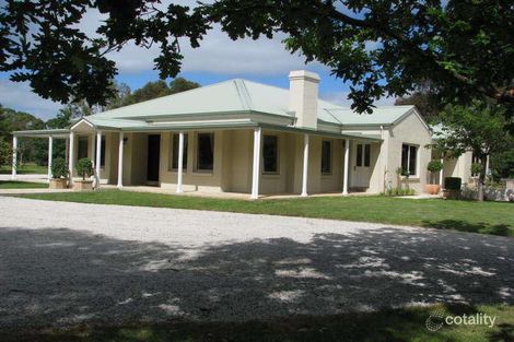 1 Lochberr Ct, Hamilton, VIC 3300