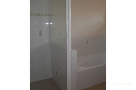 Property photo of 1 Seonaid Place Gracemere QLD 4702